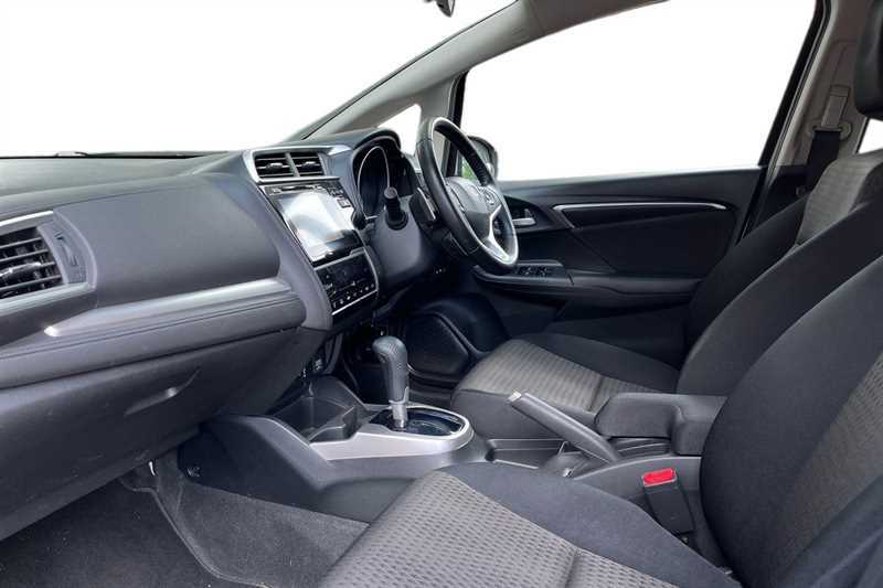 Honda Jazz 1.3 Ex Navi Cvt Silver #2