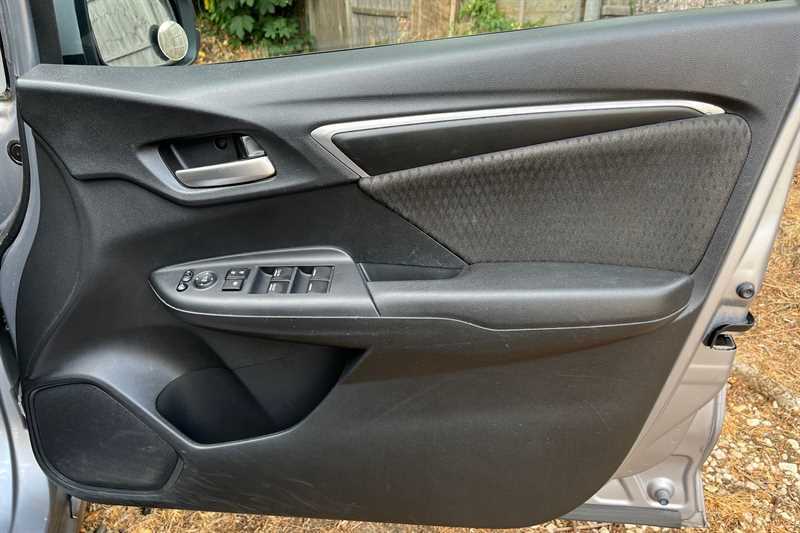 Honda Jazz Jazz Ex Navi I-vtec Grey #28