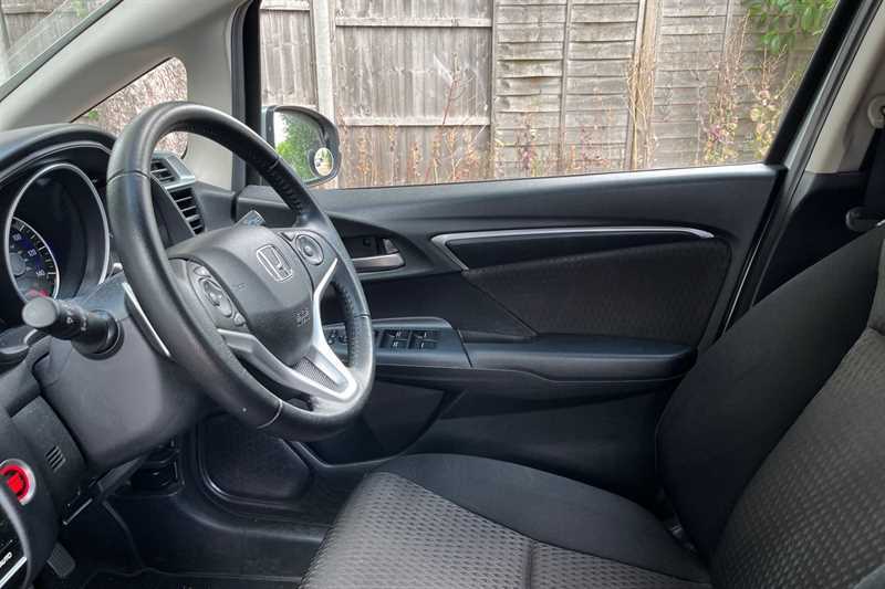 Honda Jazz Jazz Ex Navi I-vtec Grey #38