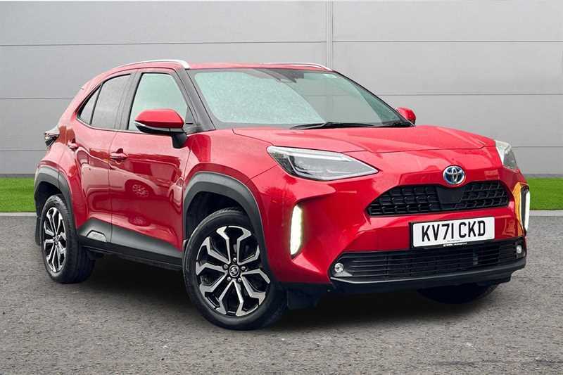 Toyota Yaris Cross 1.5 Hybrid Design Cvt Red
