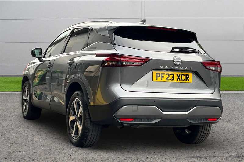 Nissan Qashqai 1.3 Dig-t Mh 158 N-connecta Xtronic Grey #2