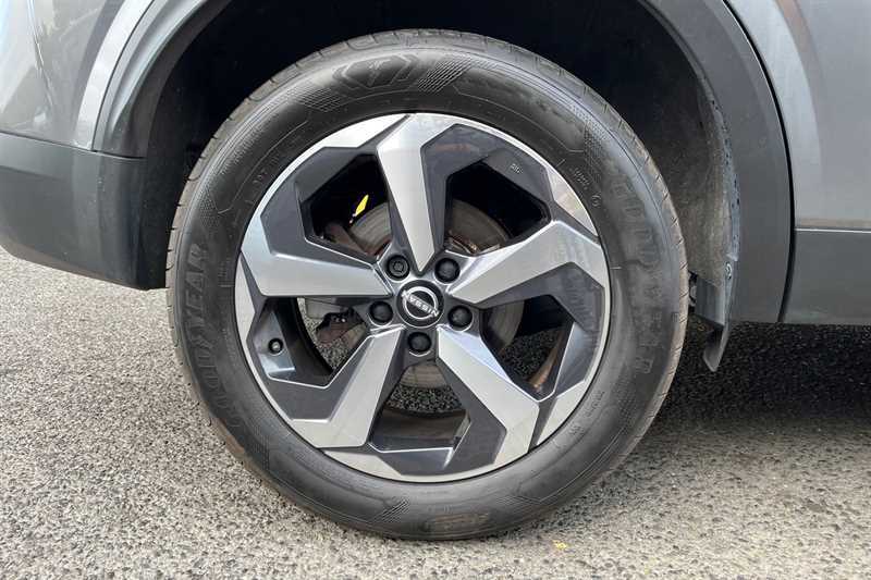 Nissan Qashqai 1.3 Dig-t Mh 158 N-connecta Xtronic Grey #6