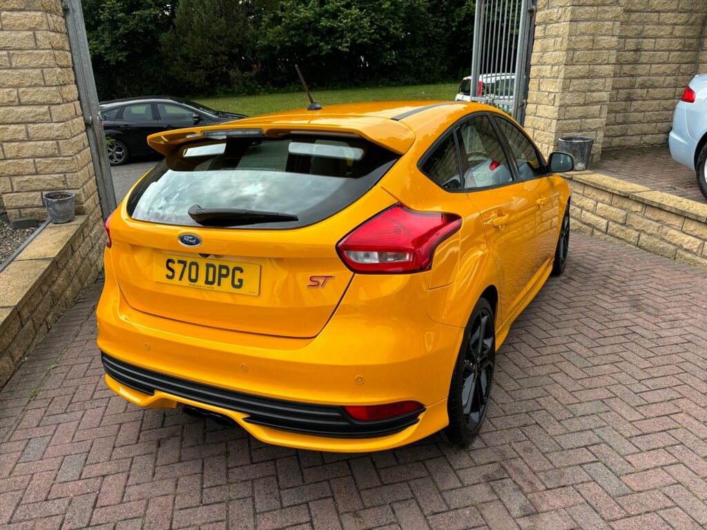 Ford Focus 2.0T Ecoboost St-3 Euro 6 Ss Yellow #5