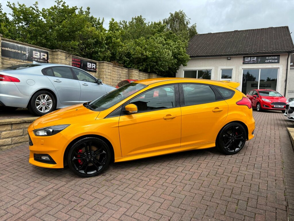 Ford Focus 2.0T Ecoboost St-3 Euro 6 Ss Yellow