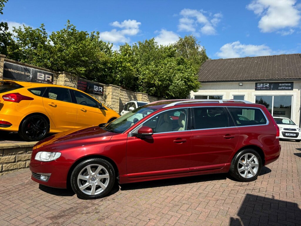 Volvo V70 2.4 D5 Se Lux Geartronic Euro 5 Red #3