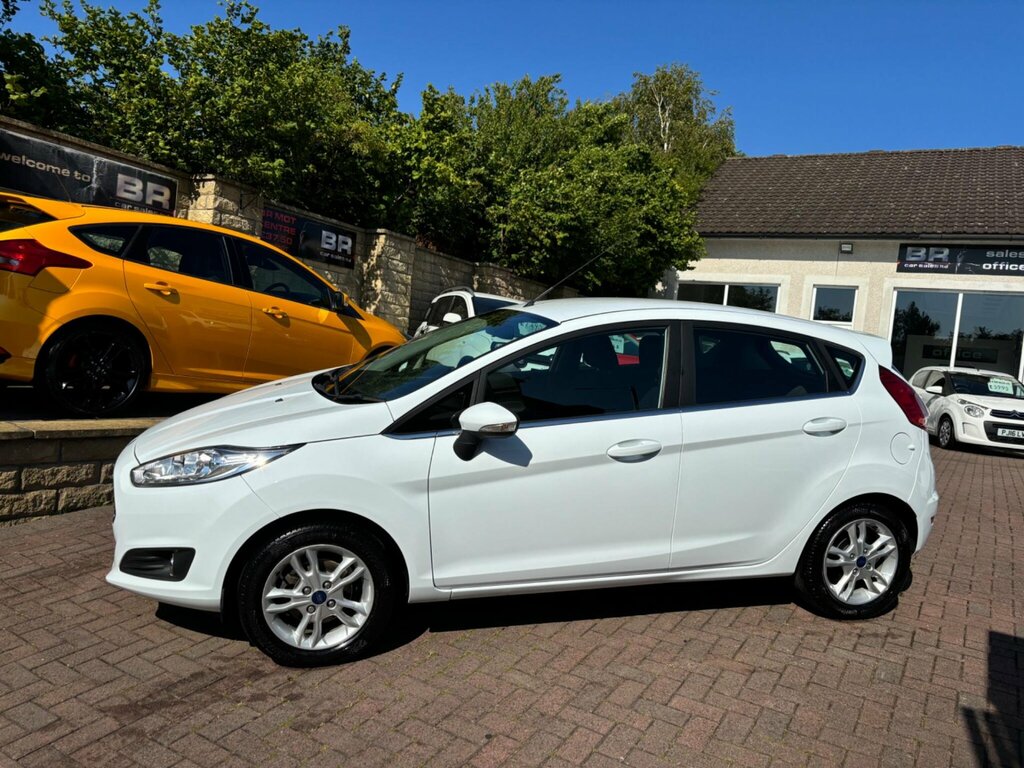 Ford Fiesta 1.25 Zetec Euro 6 AP15JLU White #4