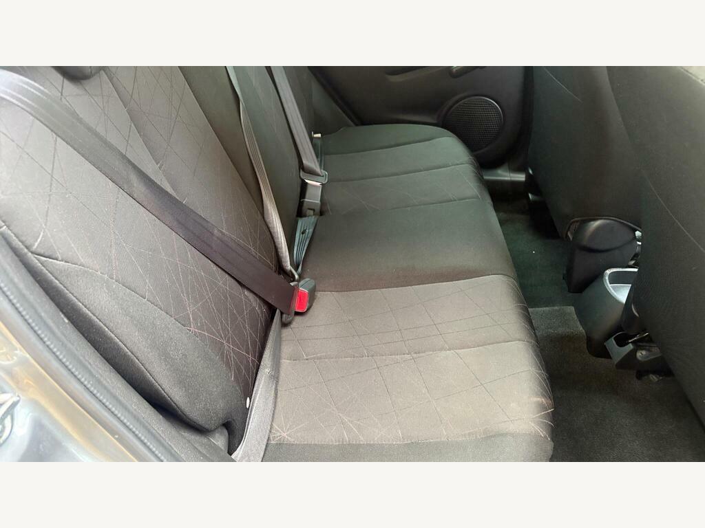 Mazda 2 1.3 Sport Venture Edition Silver #13