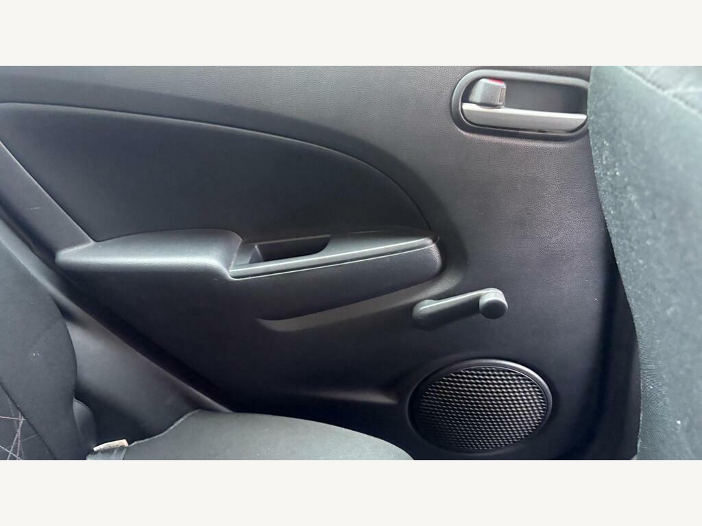 Mazda 2 1.3 Sport Venture Edition Silver #14