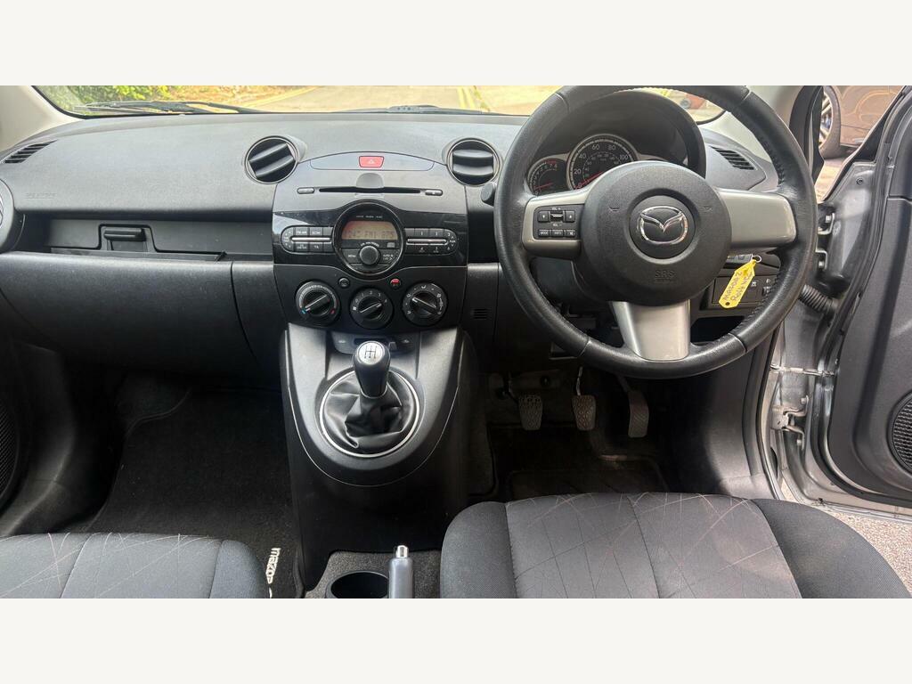 Mazda 2 1.3 Sport Venture Edition Silver #9
