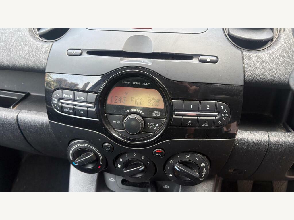 Mazda 2 1.3 Sport Venture Edition Silver #20