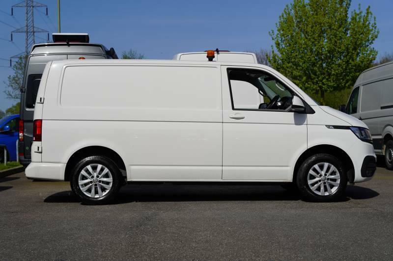 Volkswagen Transporter T28 Tdi 110 Van Highline Swb White #4