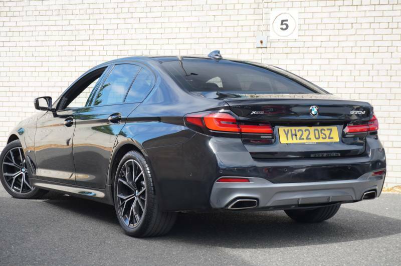 BMW 5 Series 530D Xdrive Mht M Sport Blue #3