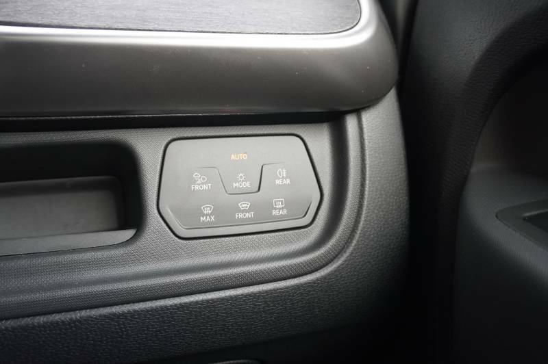 Volkswagen 1.5 Etsi R-line Dsg7 7 Seat White #41