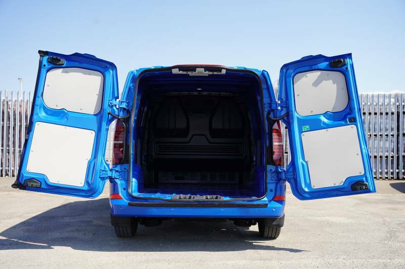 Volkswagen E-Transporter E 110 37.3Kwh Advance Lwb Silver #26