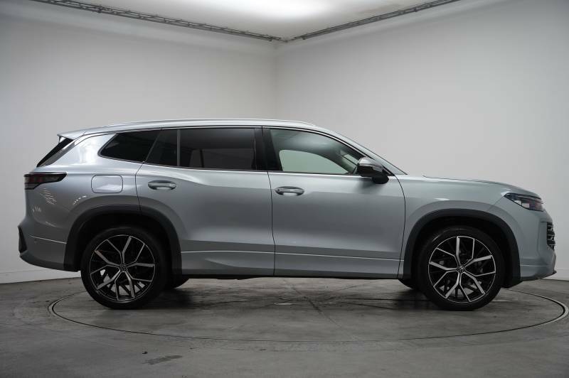 Volkswagen Tayron Tayron Elegance 1.5 Etsi 150 Ps 7-Speed Dsg Silver #4