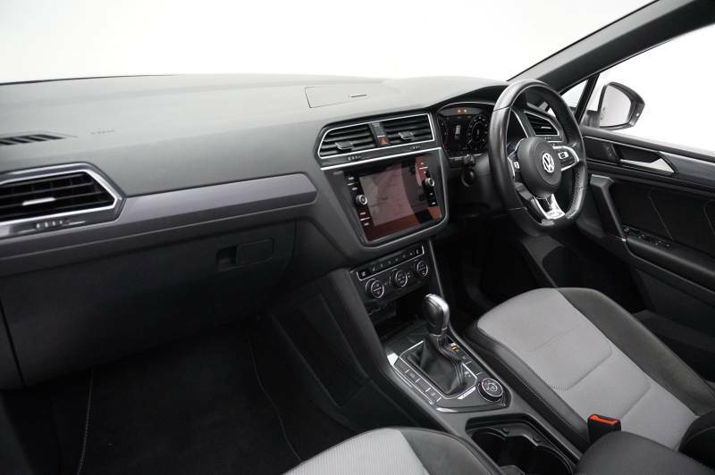 Volkswagen Tiguan Tdi 190 4Motion Dsg R-line White #2