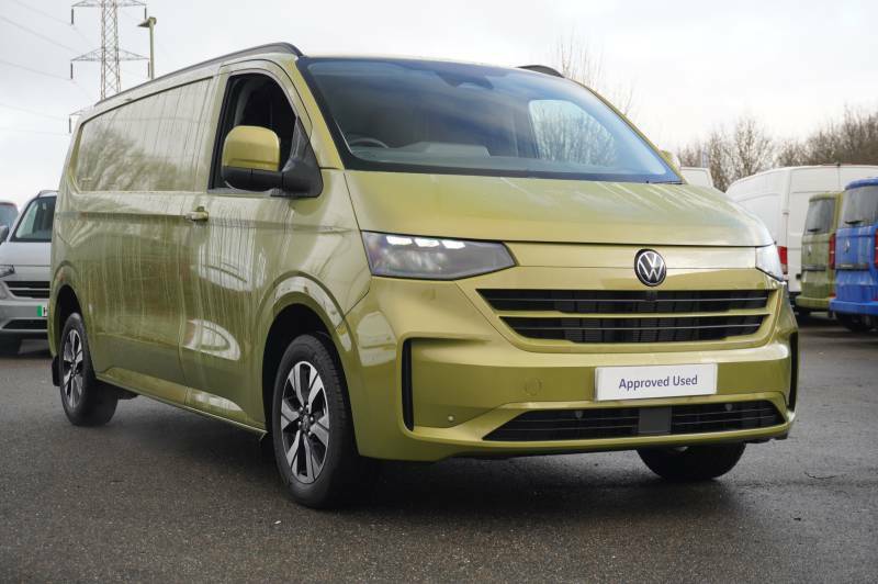 Volkswagen Transporter T32 Tdi 150 Van Commerce Plus Lwb Green