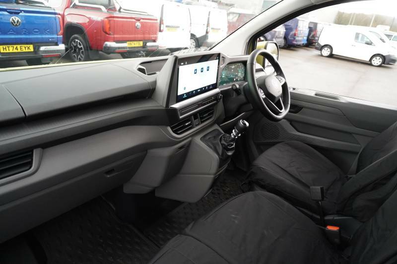 Volkswagen Transporter T32 Tdi 150 Van Commerce Plus Lwb Green #2
