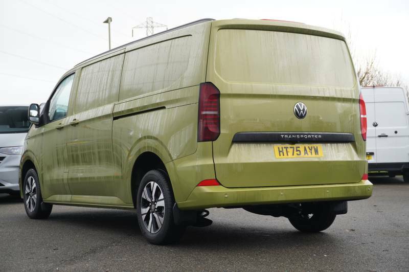 Volkswagen Transporter T32 Tdi 150 Van Commerce Plus Lwb Green #3