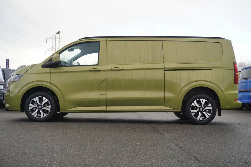 Volkswagen Transporter T32 Tdi 150 Van Commerce Plus Lwb Green #4
