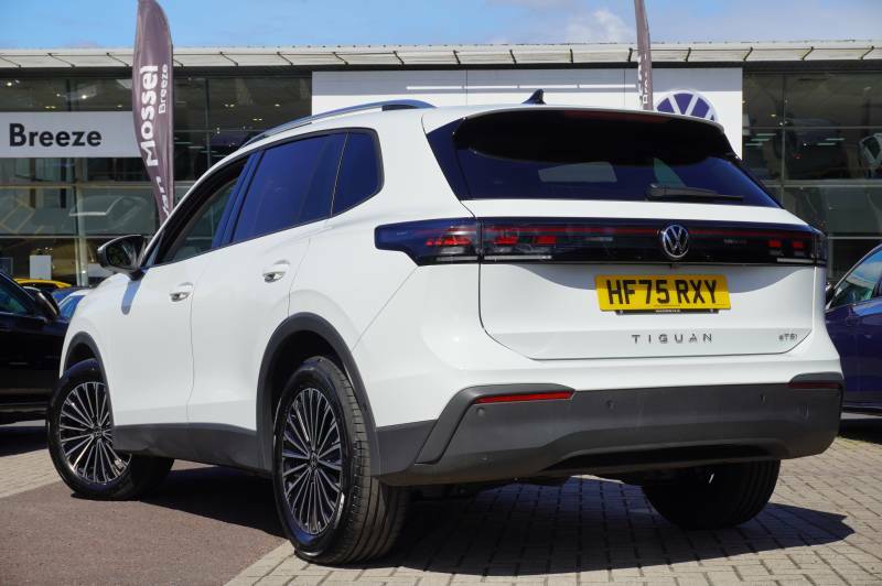 Volkswagen Tiguan Etsi 150 Dsg Match White #3