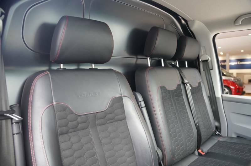 Volkswagen Transporter Sportline T32 Sportline Black Edition Swb 204 Ps 2.0 Tdi 7Sp Grey #2