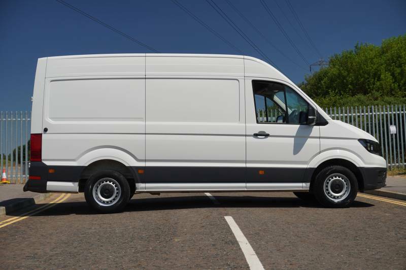 Volkswagen Crafter Cr35 Tdi 140Ps High Roof Van Commerce Plus Mwb White #4