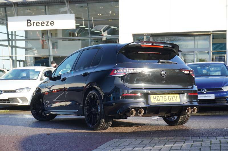 Volkswagen Golf Tsi 333 4Motion Dsg R Black Edition Black #3