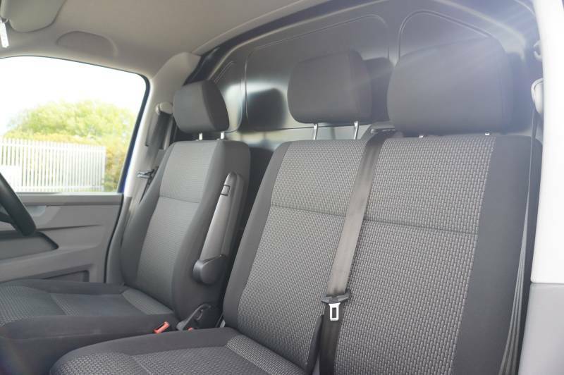 Volkswagen Transporter T32 Kombi Highline Swb 204 Ps 2.0 Tdi 7Sp Dsg 4Mot Grey #11