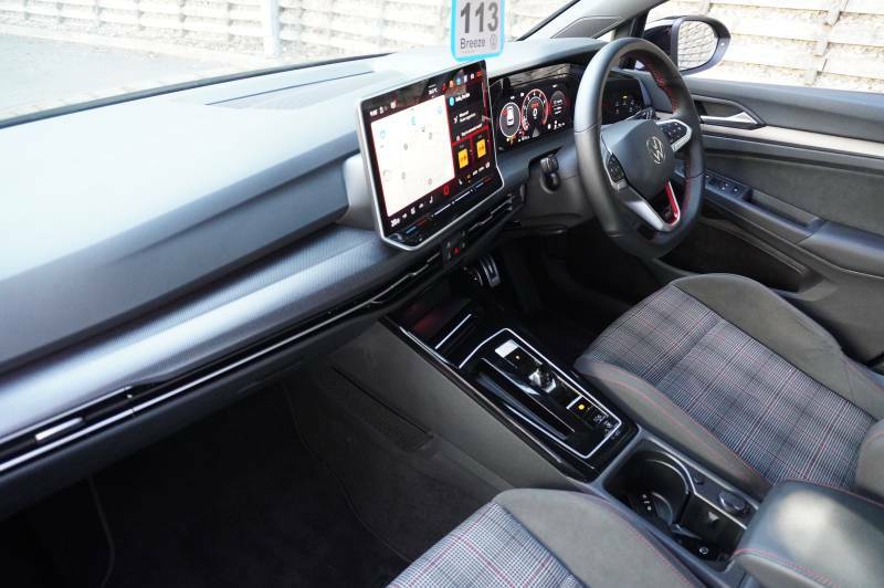 Volkswagen Golf Tsi 265 Dsg Gti - 2026 75 HG75FVO Black #2
