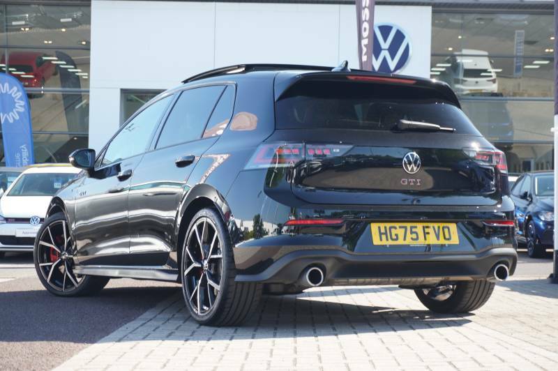 Volkswagen Golf Tsi 265 Dsg Gti - 2026 75 HG75FVO Black #3