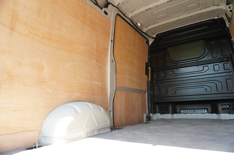 Volkswagen Crafter 2.0 Tdi Cr35 Commerce Fwd Lwb High Roof Euro 6 S #19