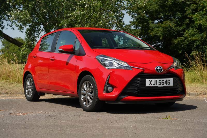 Toyota Yaris Vvt-i Icon Red