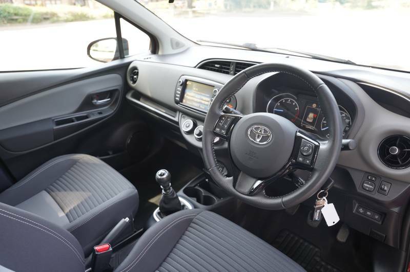 Toyota Yaris Vvt-i Icon OY20ODF Red #6