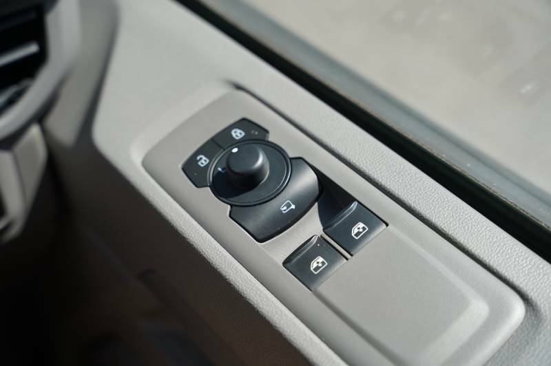 Volkswagen Transporter Mpv Grey #20