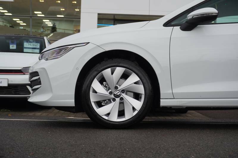 Volkswagen Golf 2020 70 1.5  #5