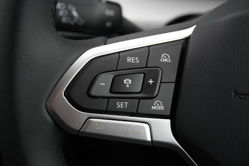 Volkswagen Golf 2020 70 1.5  #27
