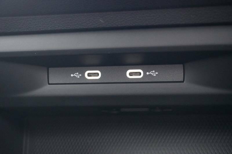 Volkswagen Golf 2020 70 1.5  #35