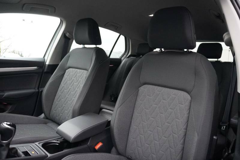 Volkswagen Golf 2020 70 1.5  #38