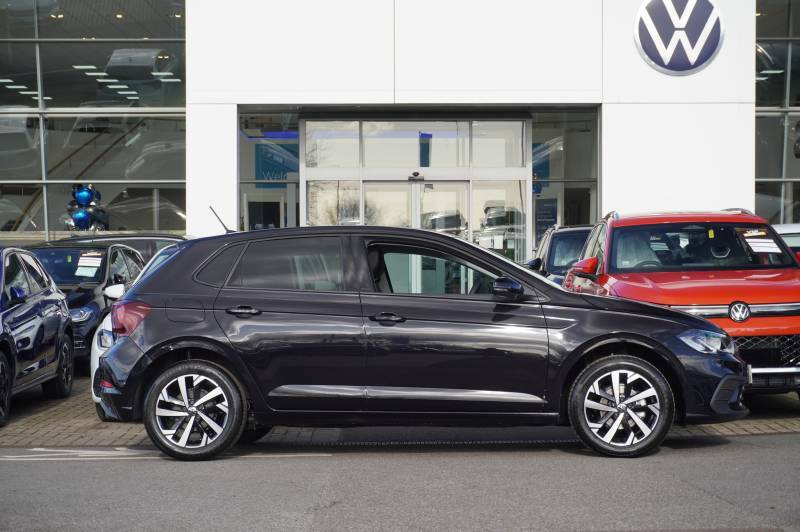 Volkswagen Polo Tsi Match Black #4