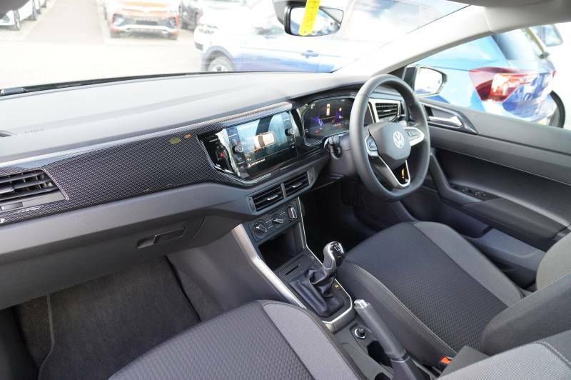 Volkswagen Polo Tsi Match Black #2