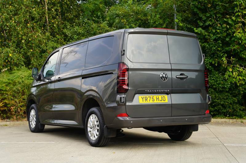 Volkswagen Transporter T30 Tdi 150 Van Commerce Pro Swb #3