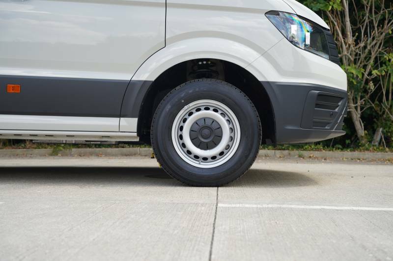 Volkswagen Crafter Cr35 Panel Van Commerce Mwb 140 Ps 2.0 Tdi 6Sp Man White #29