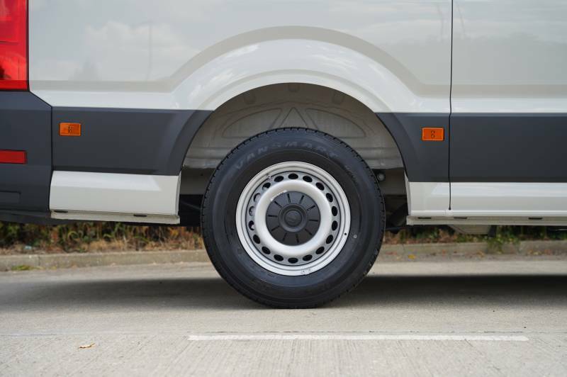 Volkswagen Crafter Cr35 Panel Van Commerce Mwb 140 Ps 2.0 Tdi 6Sp Man White #28