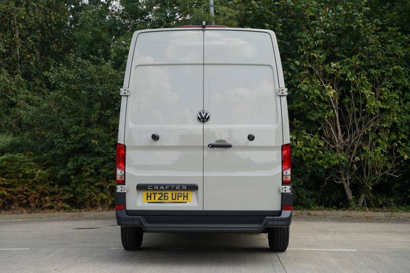 Volkswagen Crafter Cr35 Panel Van Commerce Mwb 140 Ps 2.0 Tdi 6Sp Man White #14