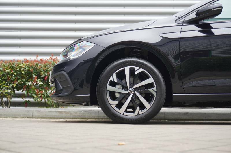 Volkswagen Polo Tsi Match Black #5