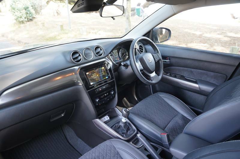 Suzuki Vitara Sz5 Boosterjet Mhev White #2