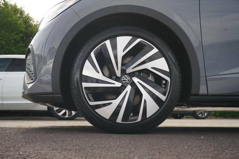 Volkswagen ID.5 77Kwh Match Pro - 2026 Grey #5
