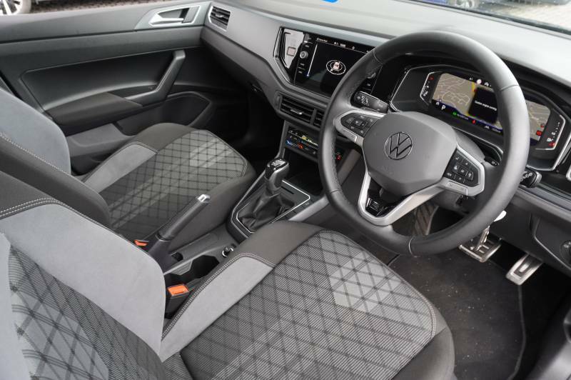 Volkswagen Polo Tsi 115 Dsg Black Edition Black #6