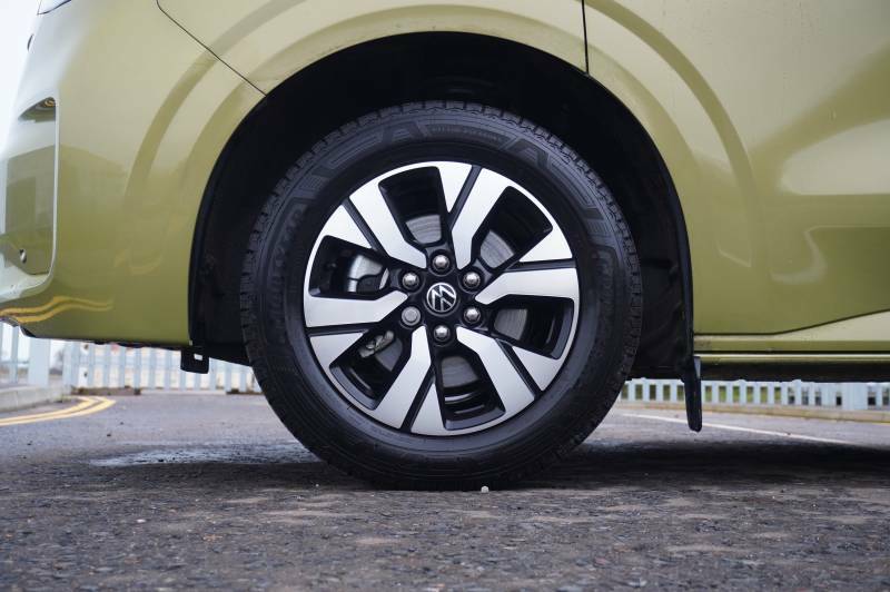 Volkswagen Transporter T32 Tdi 150 Van Commerce Pro Swb Green #5